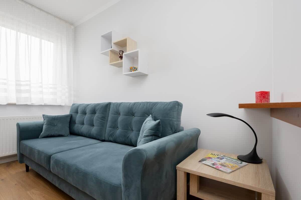 Televisión y oficina 