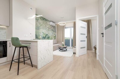 Stylish Apartment with Parking | Close to Center