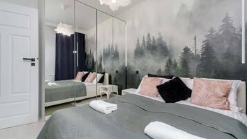 1 dormitori, planxa i posts de planxar, wifi i roba de llit