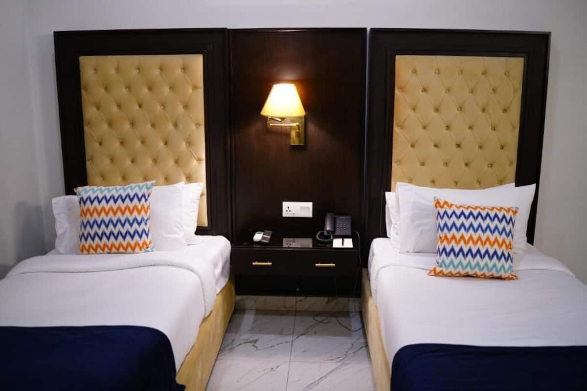 Minibar, desk, iron/ironing board, free WiFi