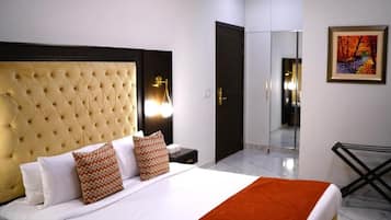 Executive-Doppelzimmer | Minibar, Schreibtisch, Bügeleisen/Bügelbrett, kostenloses WLAN