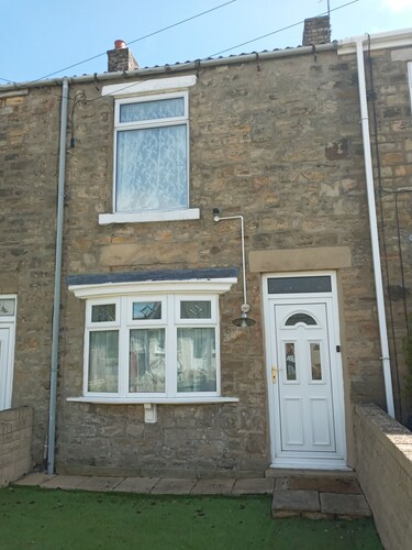 'Tilly Cottage'  Homely 2 bedroom stone property, Co Durham. Pet friendly.