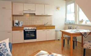 Kühlschrank, Mikrowelle, Toaster