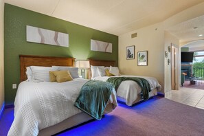 2 bedrooms, bed sheets - Tee Time Terrace - Cozy Family Condo near Attractions. Pet Friendly! (Wisconsin Dells)