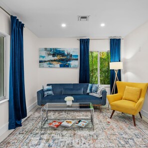 Interior - Uhost AI Stylish 1BR Bright Space w Patio (Fort Lauderdale)