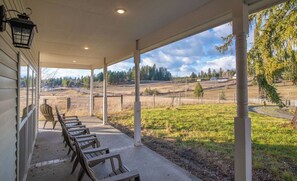 Terrace/patio - Luxurious Farmhouse on Acreage!  Near Silverwood (Hayden)