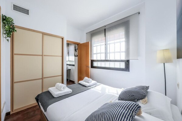 1 soveværelse, skrivebord, strygejern/strygebræt, Wi-Fi