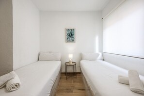 1 habitación, escritorio, wifi y ropa de cama 