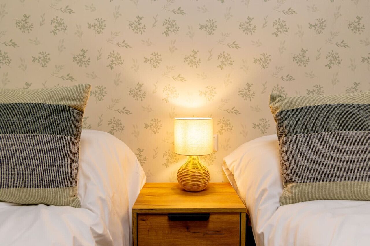 2 間睡房、書桌、Wi-Fi