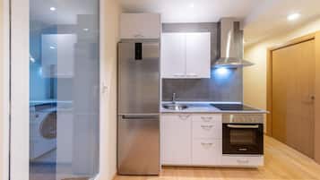 Refrigerador, microondas, horno, cafetera/tetera