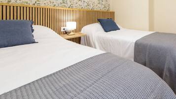 2 slaapkamers, een bureau, wifi