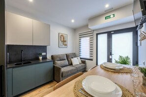 Interior - Luxe Apartments Madrid Rio by Rentitup (Madrid)