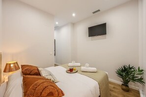 1 bedroom, desk, iron/ironing board, WiFi - Luxe Apartments Madrid Rio by Rentitup (Madrid)