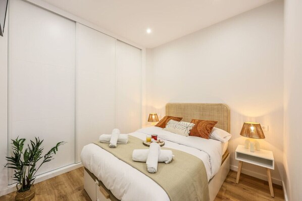 1 غرفة نوم ومكتب ومكواة/لوح كي وواي فاي