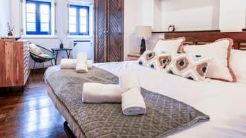 1 bedroom, desk, iron/ironing board, WiFi