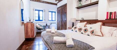 1 Schlafzimmer, Schreibtisch, BĂŒgeleisen/BĂŒgelbrett, WLAN