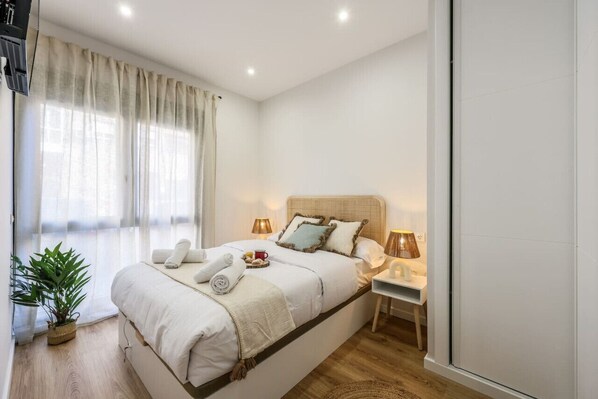 1 غرفة نوم ومكتب ومكواة/لوح كي وواي فاي