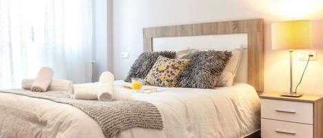 1 chambre, bureau, fer et planche à repasser, Wi-Fi