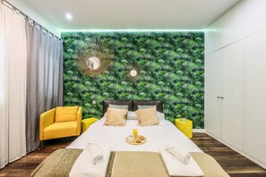 3 slaapkamers, een bureau, een strijkplank/strijkijzer, wifi