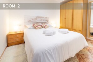 4 bedrooms, desk, iron/ironing board, WiFi - Cozy & Beautiful Villa (Monreal de Ariza)