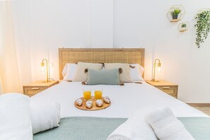 2 bedrooms, desk, iron/ironing board, WiFi - Beautiful Flat in the Pyrenees Free Parking (Sabiñánigo)