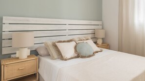 1 chambre, bureau, fer et planche à repasser, Wi-Fi