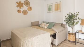 1 Schlafzimmer, Schreibtisch, WLAN, Bettwäsche