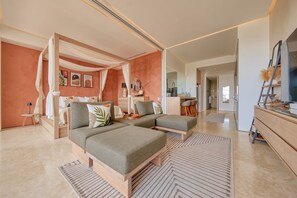 2 soveværelser, skrivebord, strygejern/strygebræt, weekendseng