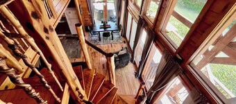 Spirit Lake Manor | Private | Hot Tub | RRG