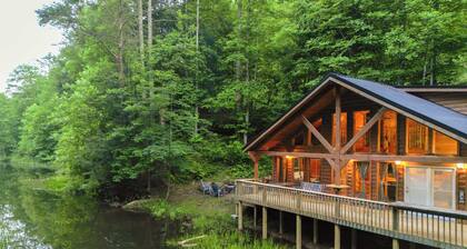 Spirit Lake Manor | Private | Hot Tub | RRG