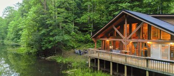 Spirit Lake Manor | Private | Hot Tub | RRG