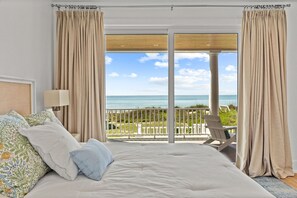 4 bedrooms, desk, iron/ironing board, WiFi