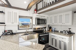 Fridge, microwave, oven, stovetop - Paradise View- Tiny home with big views and great location in Paradise Valley (Emigrant)