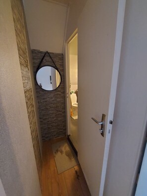 Hair dryer, towels, soap, shampoo - Appart Gare à 5minutes à Pieds. Château de Fontainebleau à Côtés et Autres (Champagne-sur-Seine)