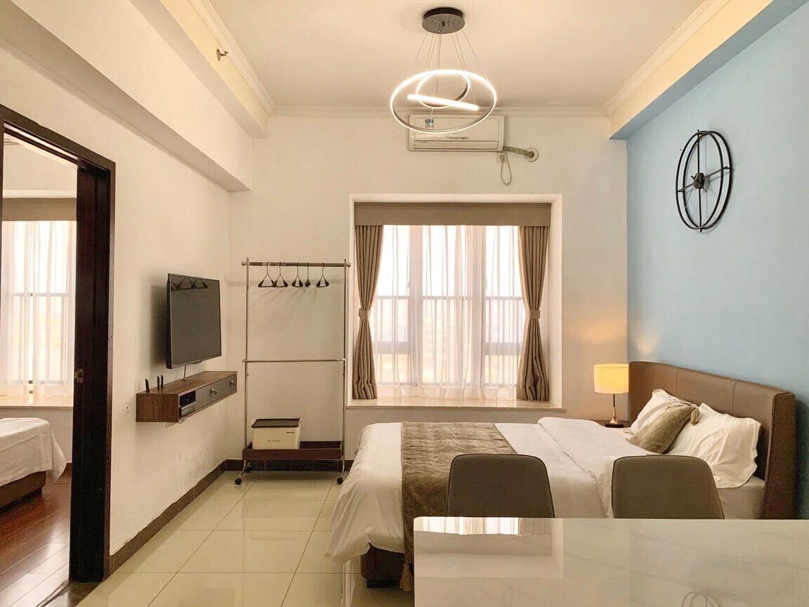 Leilighet – business | Sengetøy av topp kvalitet, skrivebord og skrivebord for bærbar PC