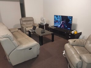TV connectée, cheminée, imprimantes