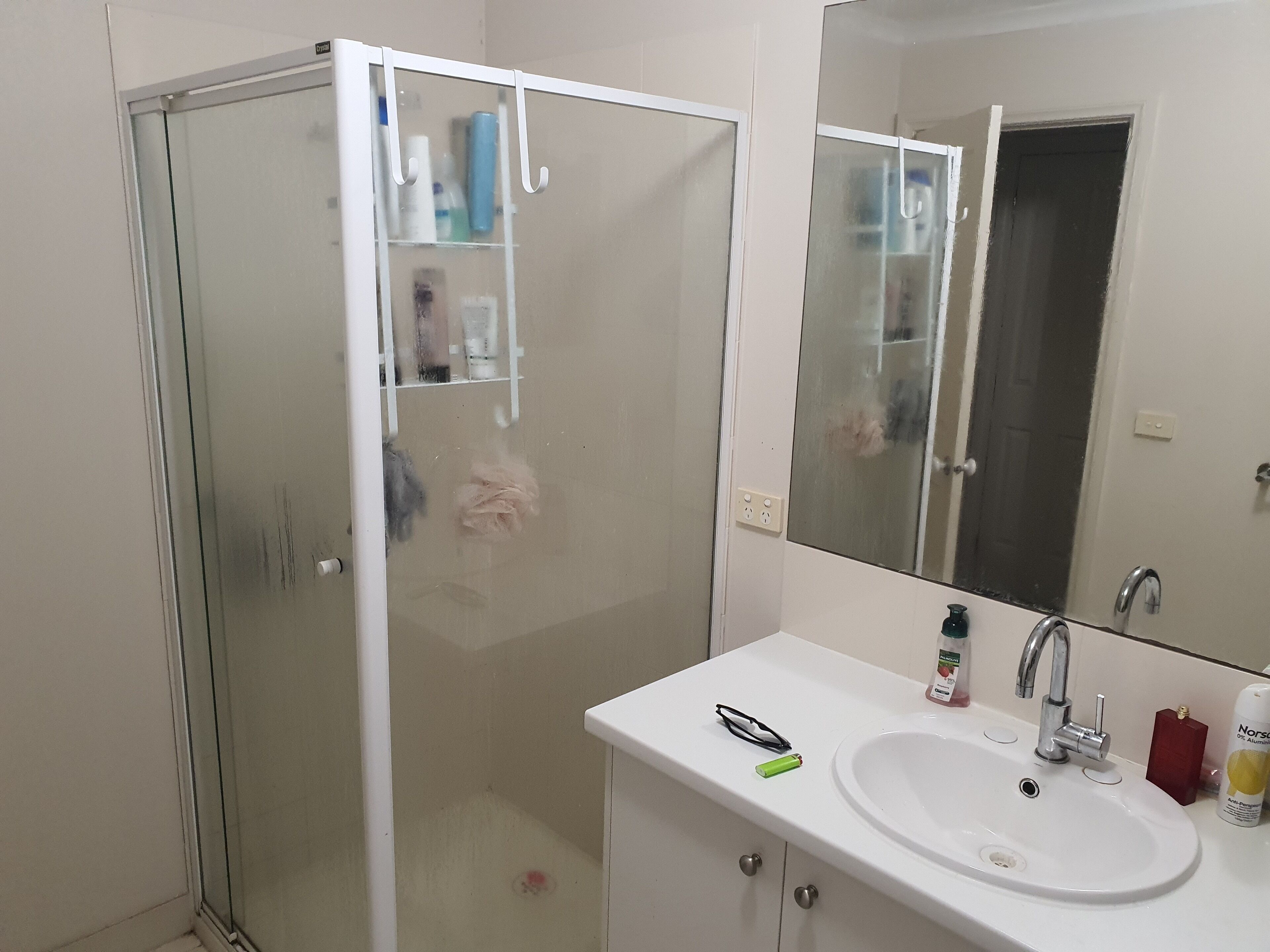 Towels, soap, shampoo, toilet paper