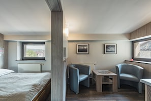 Classic Double Room, Garden View