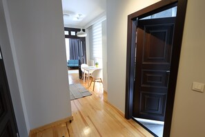 Standard Apartment, Balcony, City View | Egyptian cotton sheets, premium bedding, in-room safe, desk - İstanbul Guesthouse (Adults Only 12+) (Istanbul)