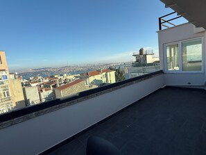 Appartement Duplex Panoramique | 1 chambre, draps en coton égyptien, literie de qualité supérieure