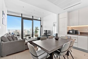 Interior - Stunning Marina and Sea View - Lux 1BR (Dubai)