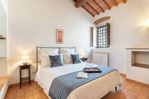 1 bedroom, iron/ironing board, WiFi, bed sheets - Exclusive Resort W/ Pool & Waterfall - A11 (Loro Ciuffenna)