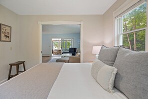3 bedrooms, iron/ironing board, travel crib, WiFi