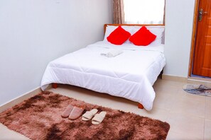 1 chambre, fer et planche à repasser, Wi-Fi, literie fournie