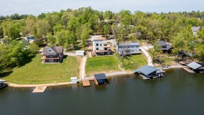 Unclassified image, 2 of 25, button