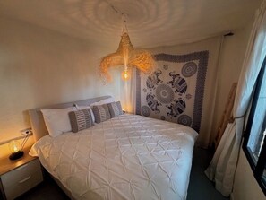 3 chambres, fer et planche à repasser, Wi-Fi, draps fournis