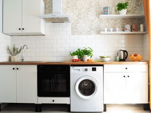 Fridge, oven, electric kettle, cookware/dishes/utensils