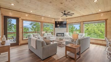 Televisor i llar de foc