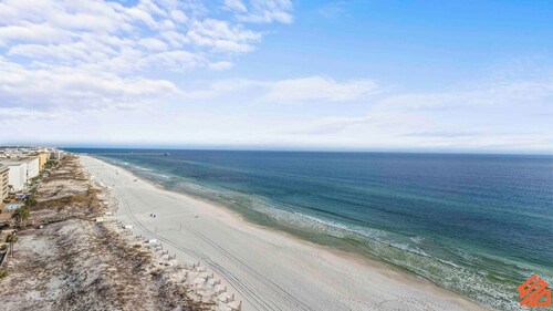 Gulf-Front Island Getaway: Ground Floor 1BR Condo