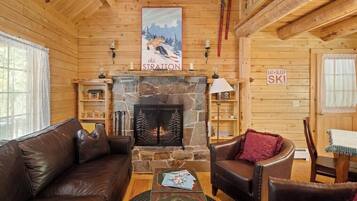 Télévision, cheminée